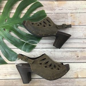 Dansko chunky heel peep toe sandals